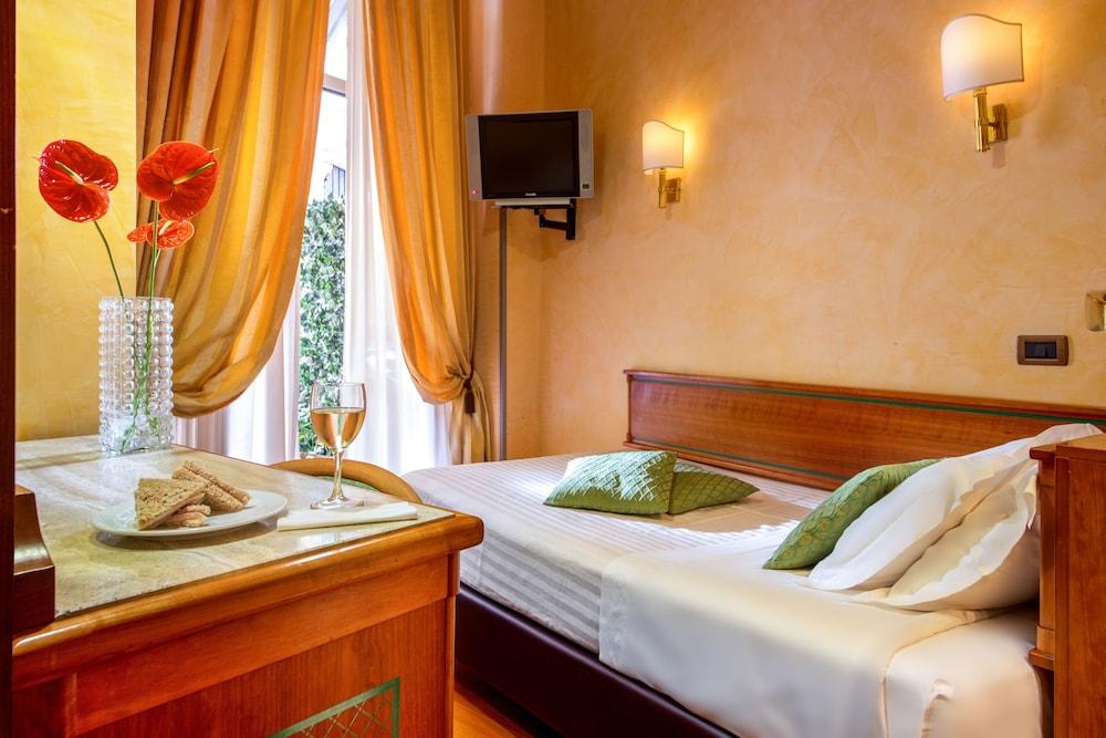 Hotel Regno Rome Exterior photo
