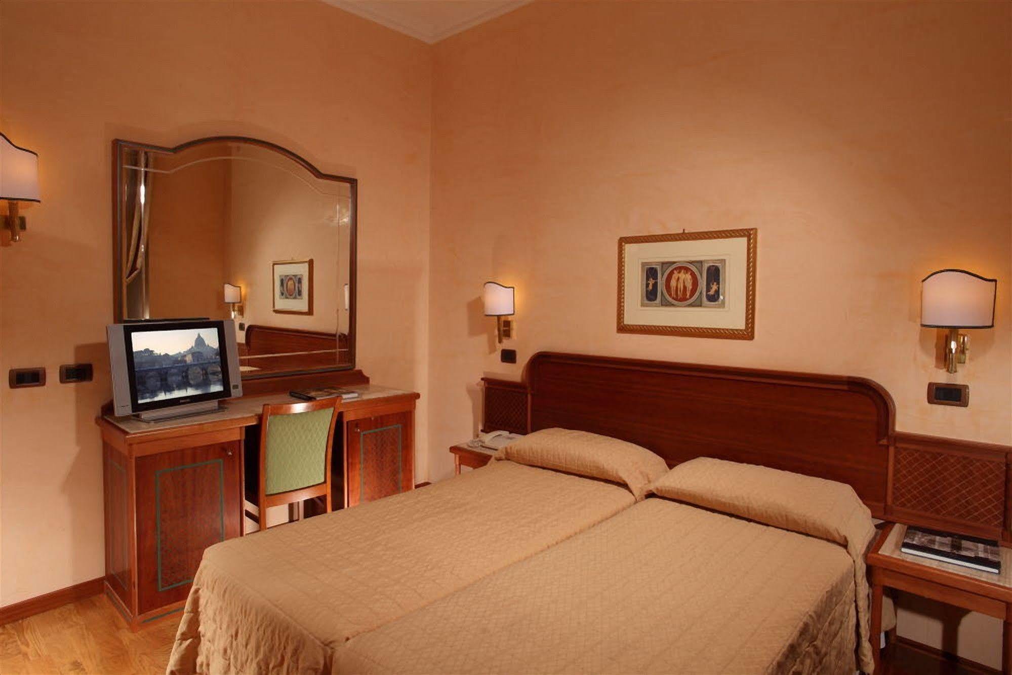 Hotel Regno Rome Exterior photo